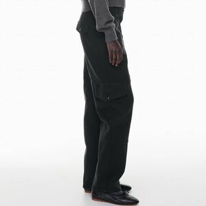 Wilfred| Aritzia| Black ‘Maeve’ Relaxed Leg Soft & Comfy Cargo Pants Sz 6